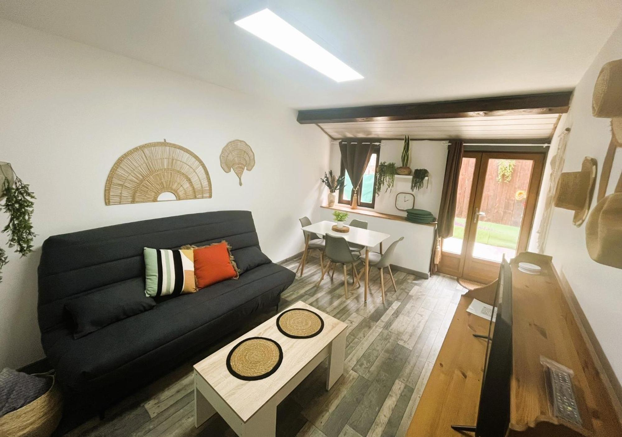 Апартаменты Au Pied Des Remparts 10 Rue Saint Jean Вильфранш-де-Конфлан Экстерьер фото